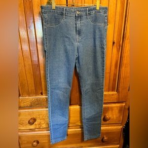 H&M Skinny Ankle light blue jean regular waist size 31